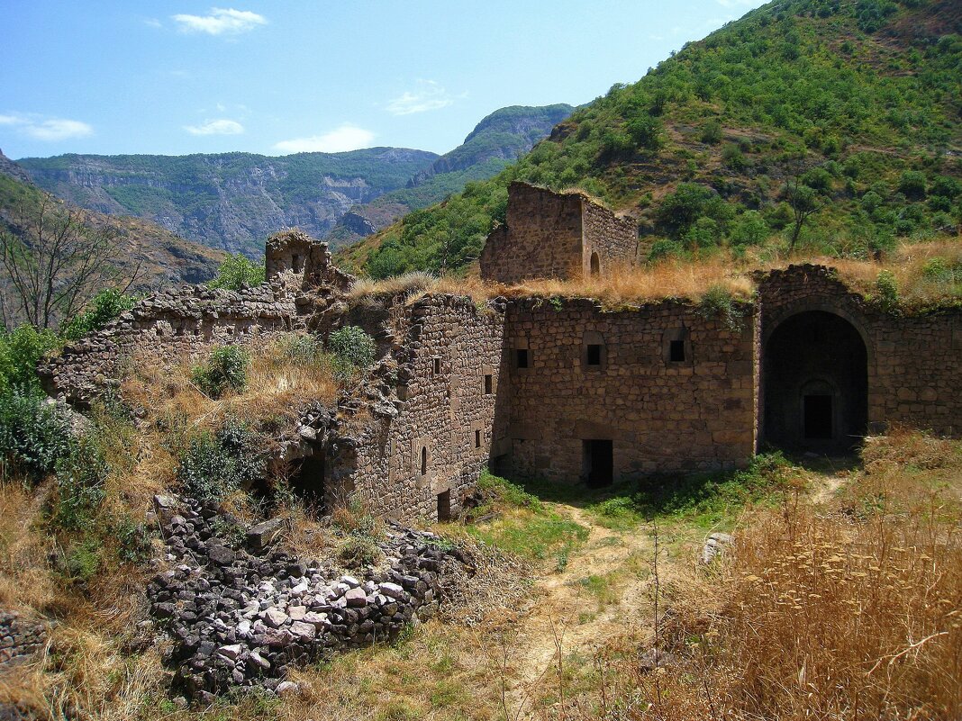 Развалины монастыря Татевская пустынь. - unix (Илья Утропов)