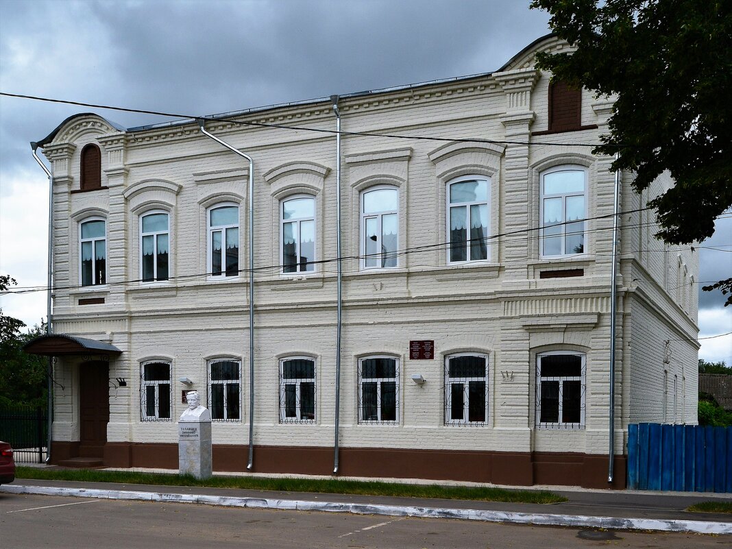 Ядрин. Здание Земского собрания - Пётр Чернега Ядрин. Здание Земского собрания - Пётр Чернега