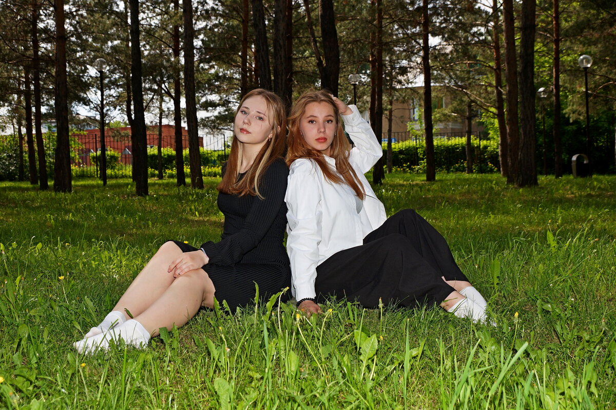 "Законченные" девятиклассницы. - Андрей Катков "Законченные" девятиклассницы. - Андрей Катков