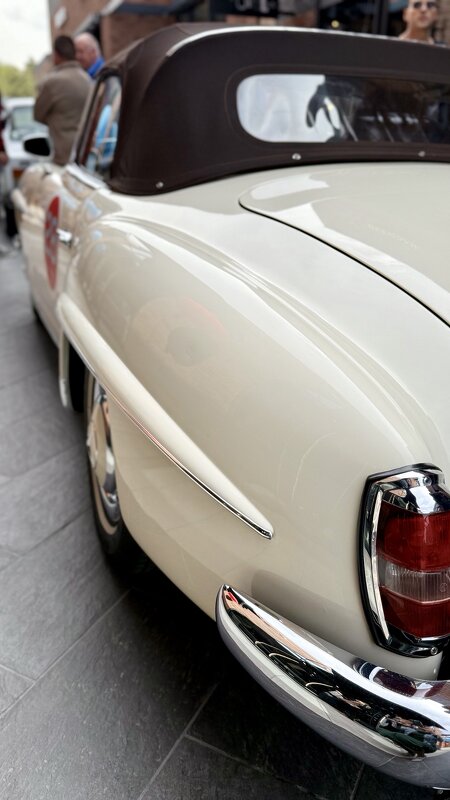 Неустаревающая классика: ретроралли в «Архангельское Аутлет» - Арина Невская Неустаревающая классика: ретроралли в «Архангельское Аутлет» - Арина Невская