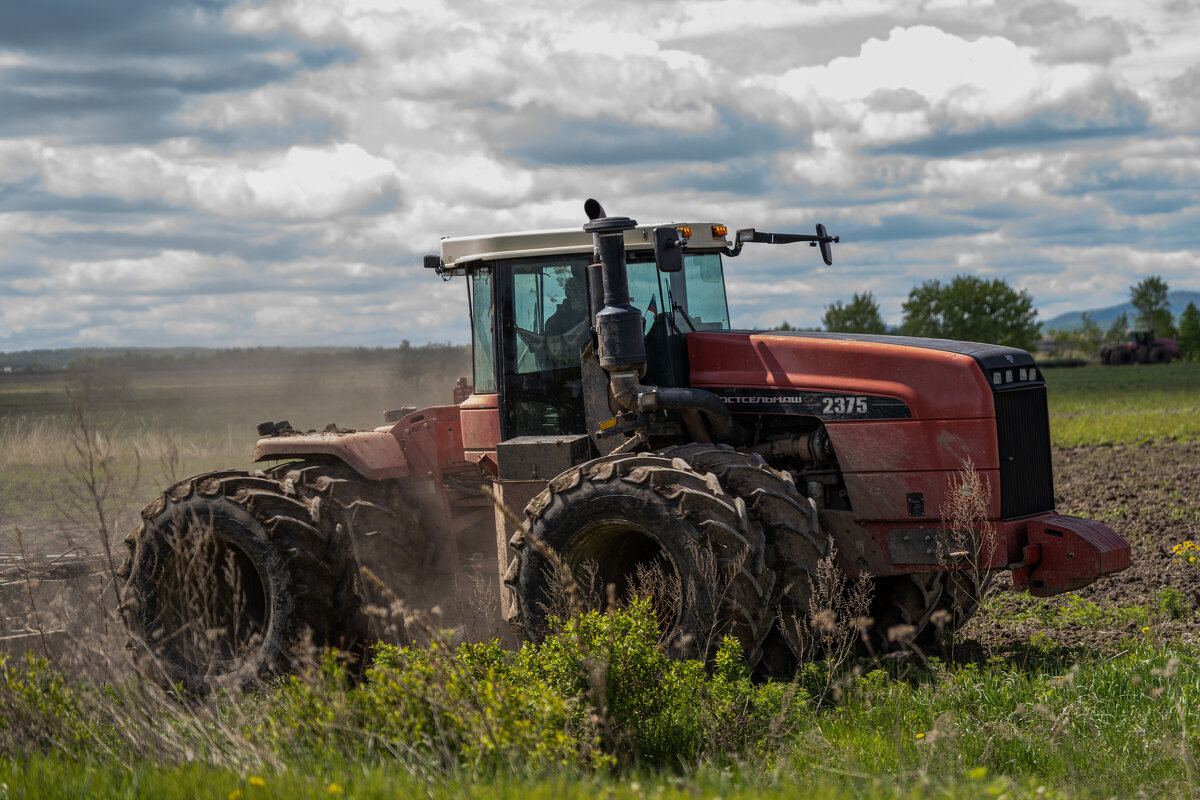 Тракторист - Сергей Флетчер