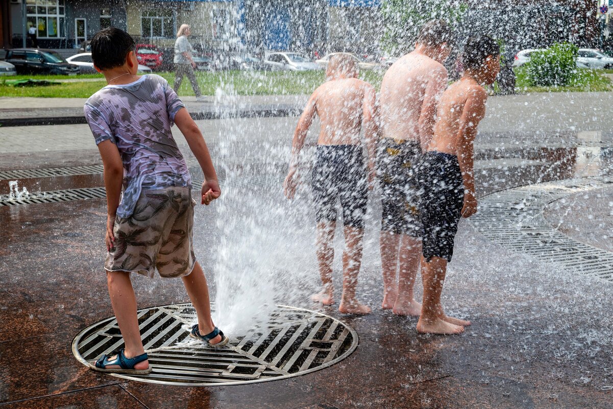 *** - Валерий Михмель 