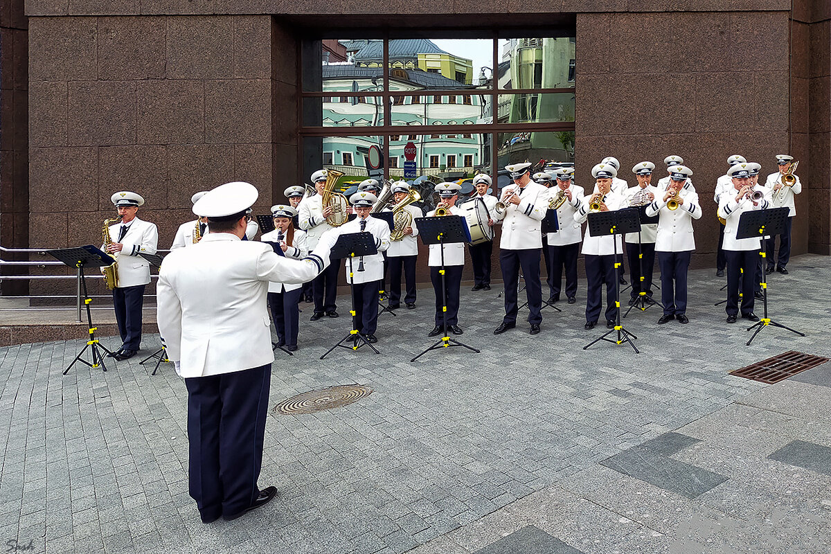 Минтранса маленький оркестр под управлением... - Alex Sash
