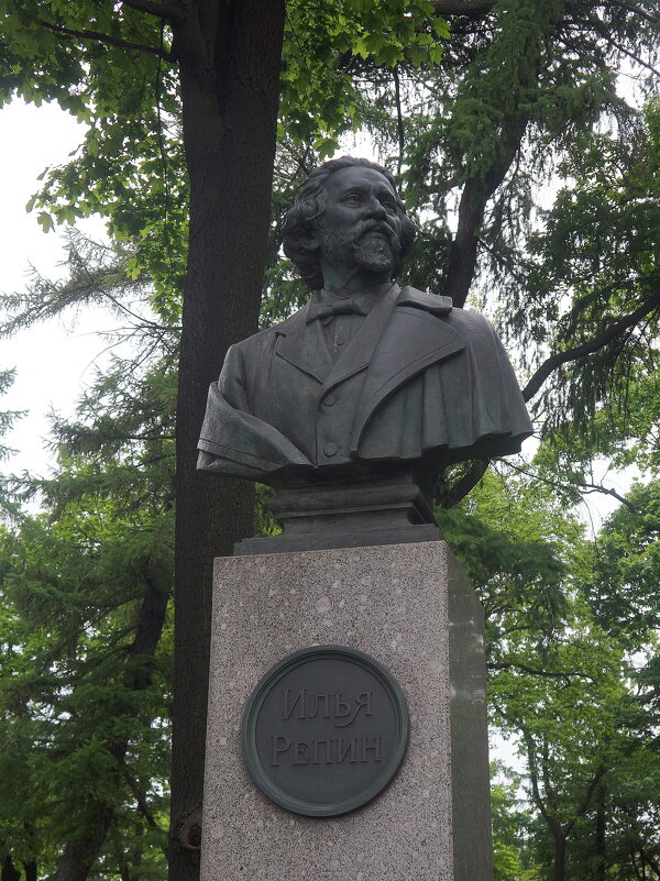 Илья Репин / скульптор М.Г. Манизер / 1999 - zavitok *