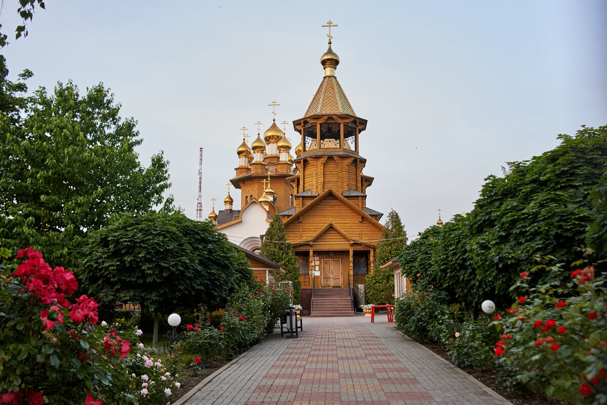 Храм Вера Надежда Любовь - Александр Леонов