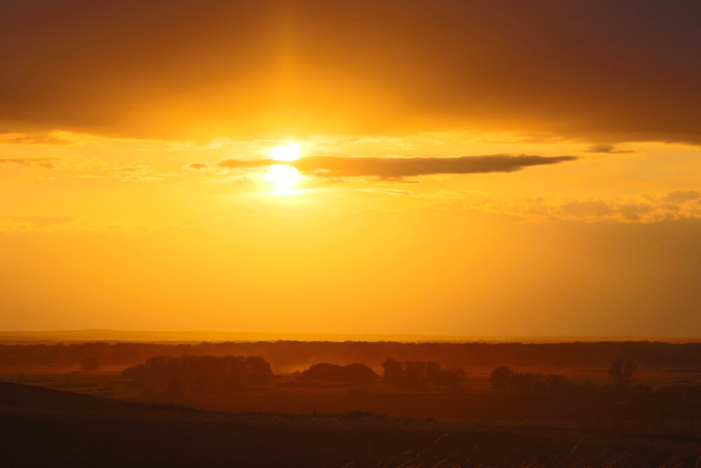 В закатный час - Галина Ильясова