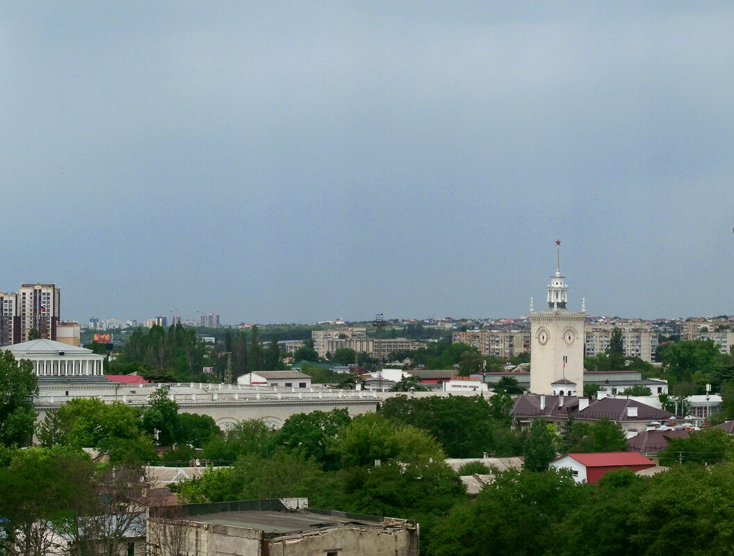 Вид из окна на Ж Д вокзал - Валентин Семчишин Вид из окна на Ж Д вокзал - Валентин Семчишин