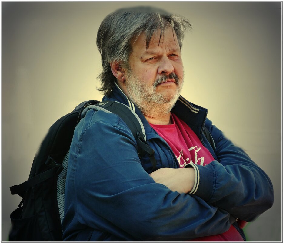 САМОДОСТАТОЧНЫЙ... - Elvira E. 