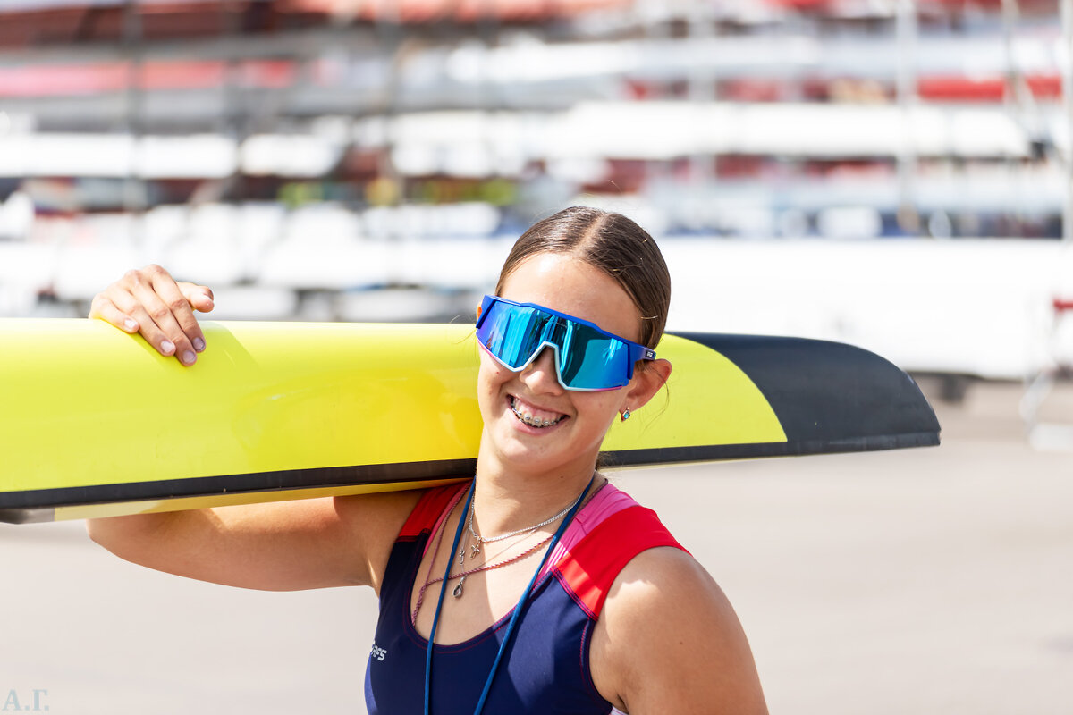 С улыбкой - Александр 