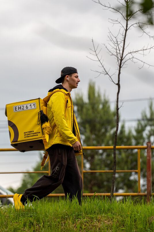 Война войной, а обед по расписанию) - Сергей Флетчер Война войной, а обед по расписанию) - Сергей Флетчер