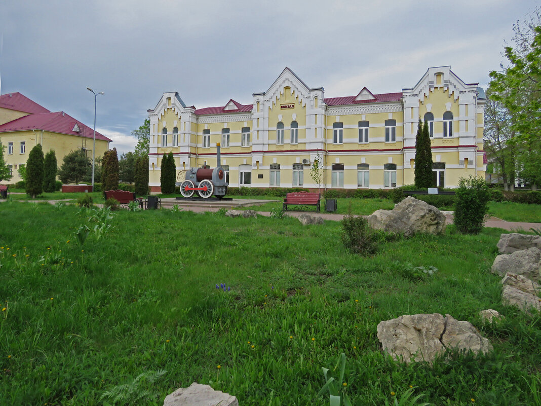 Привокзальная площадь Венева - ИРЭН@ .