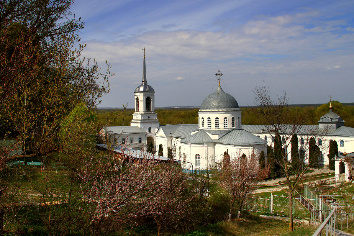 А на горе... пещерные храмы. - Vlad Сергиевич А на горе... пещерные храмы. - Vlad Сергиевич