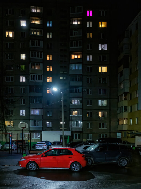 "В домах горят гирлянды окон..." - Сергей Шатохин 