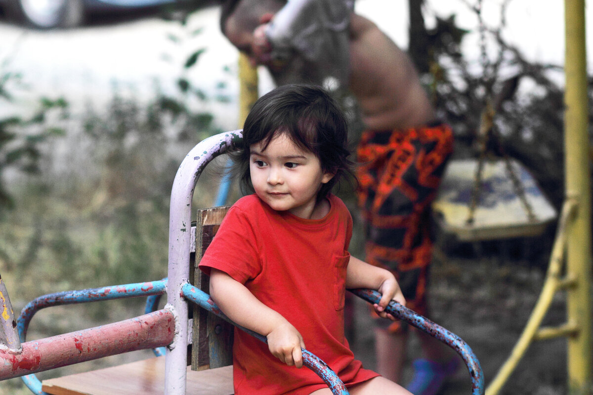 На качелях - Юрий Гайворонскiий