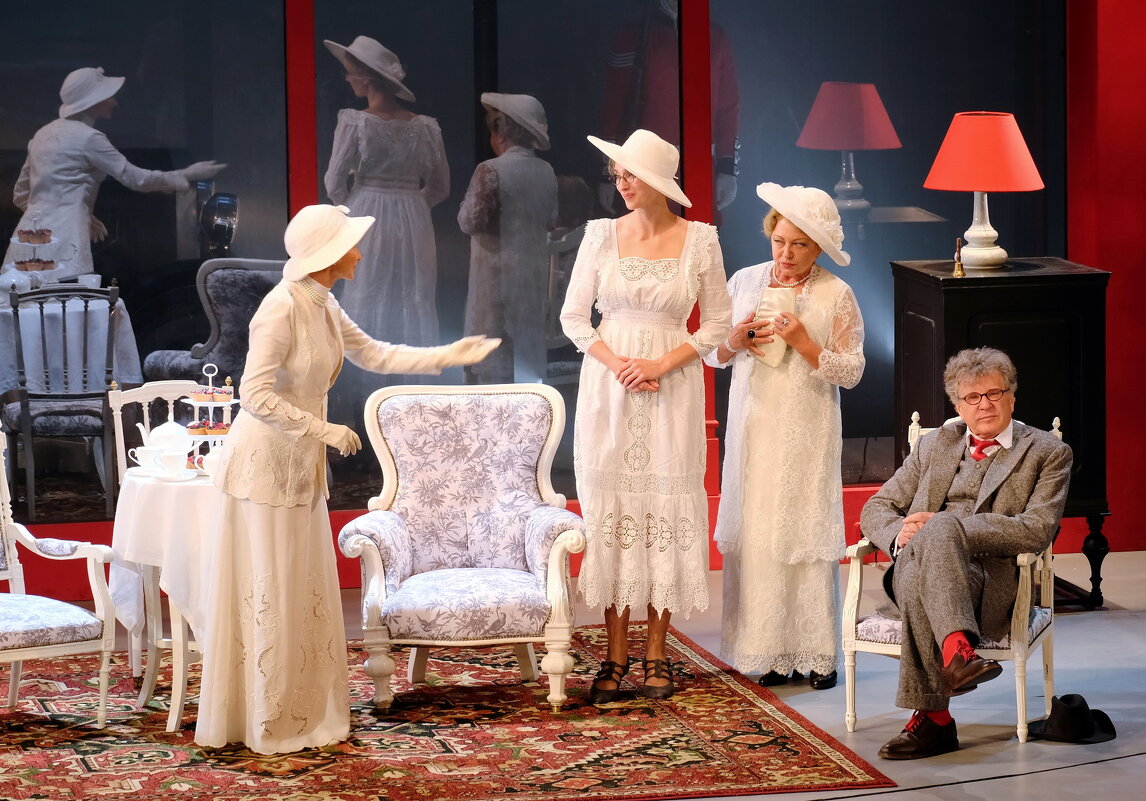 "Пигмалион" театра им. В.Маяковского - Валерий Судачок "Пигмалион" театра им. В.Маяковского - Валерий Судачок