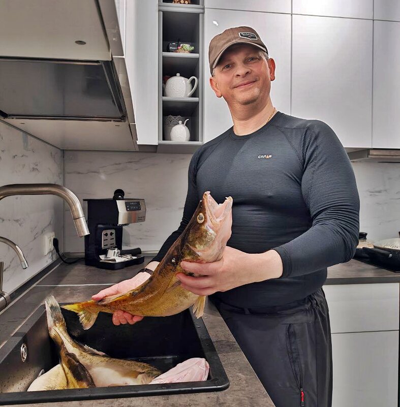 Сын с рыбалки пришёл - Валерий Иванович