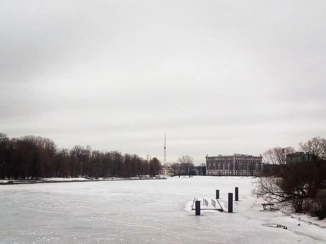 На мосту - Alexandra Sakharova