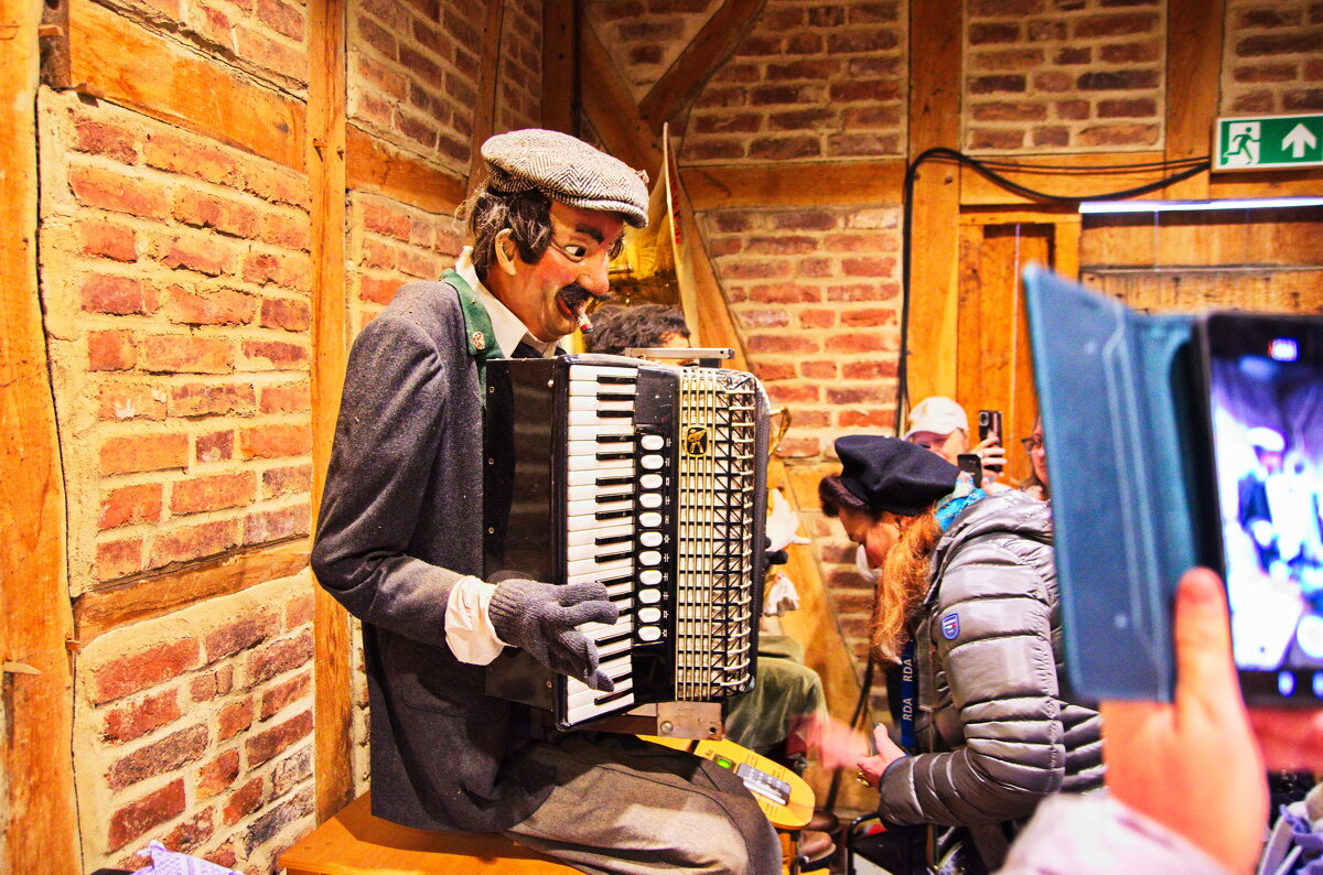 *** - Witalij Loewin