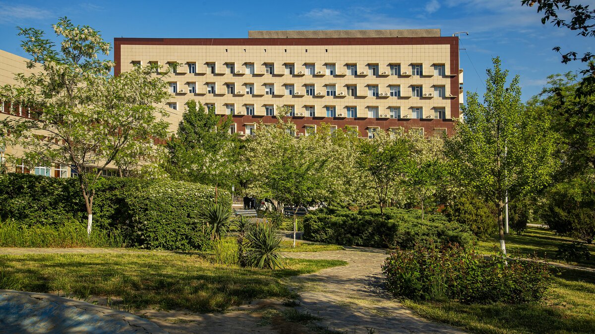 Актау - Анатолий Чикчирный