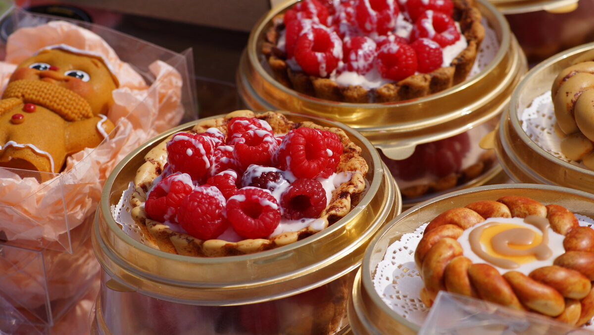 Угощение . - Вик Токарев Угощение . - Вик Токарев