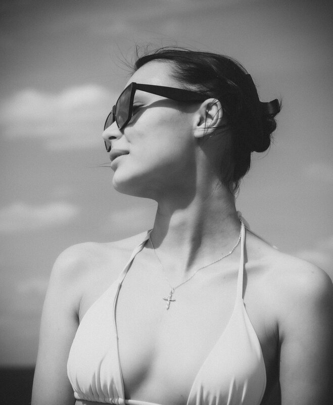 **** - Игорь Николаев