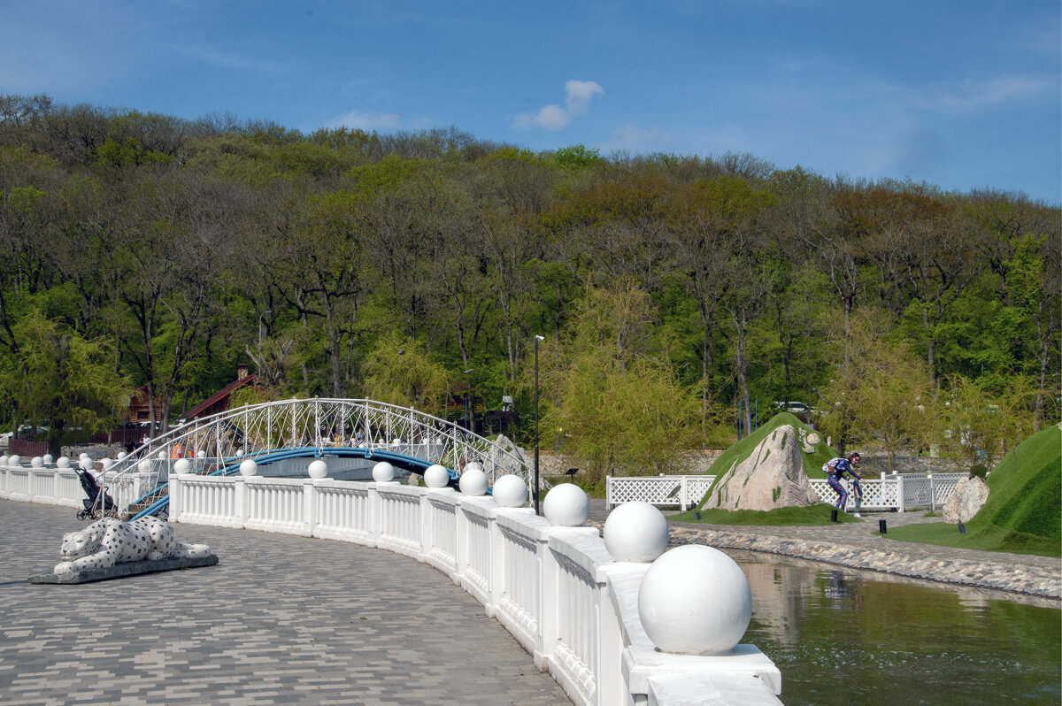 Курортное озеро Мостик любви - Gen 