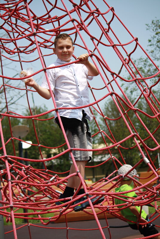 Мальчик с пирожком ) - Константин Штарк Мальчик с пирожком ) - Константин Штарк