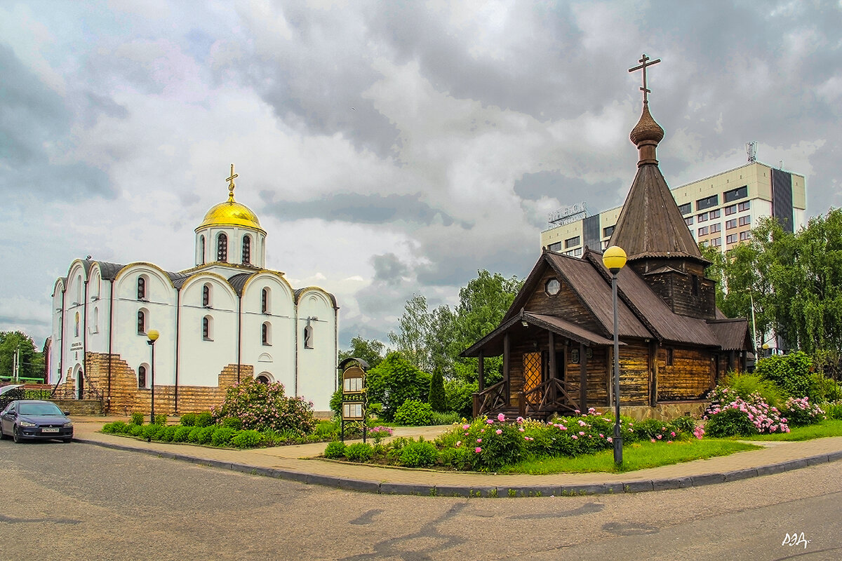 *** - Роланд Дубровский