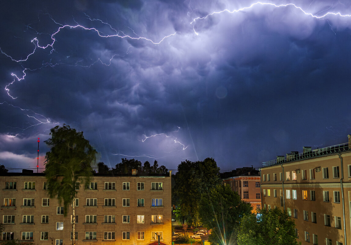 "Поймал" молнию - Александр Филатов
