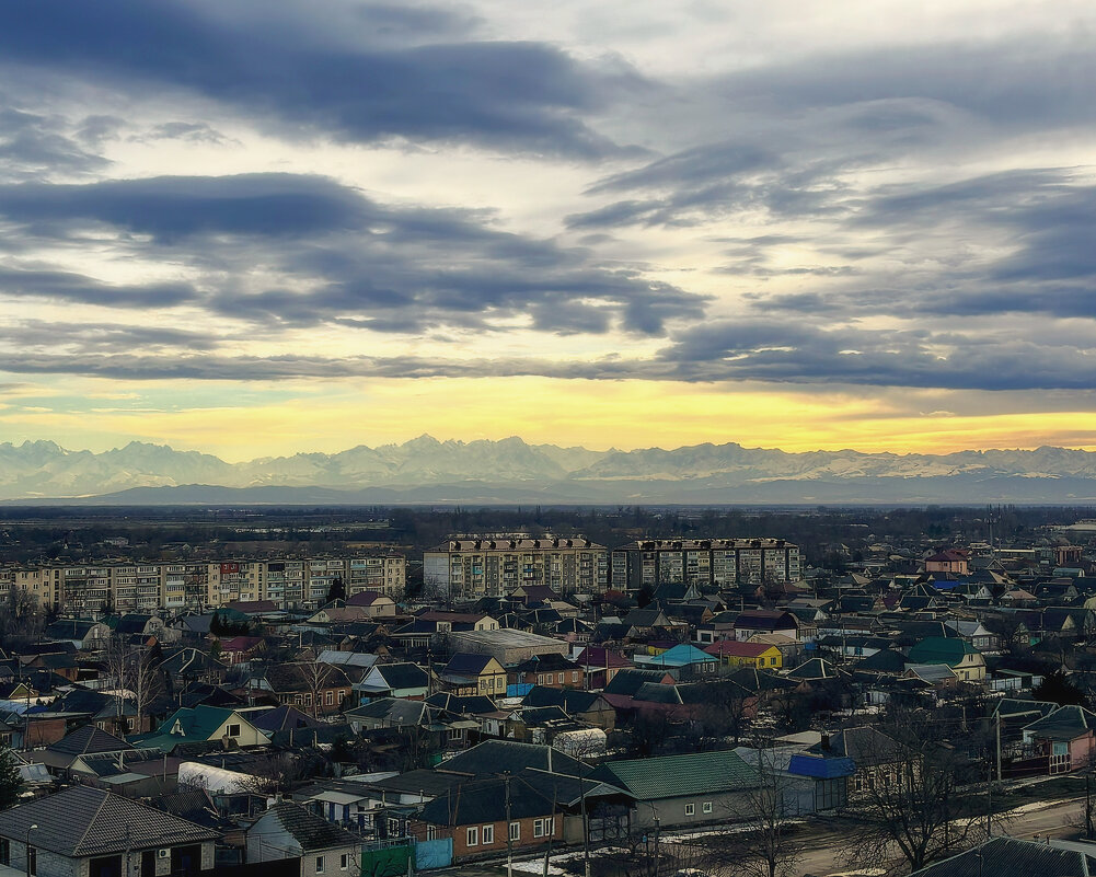 Кавказский хребет - Леонид Соснин