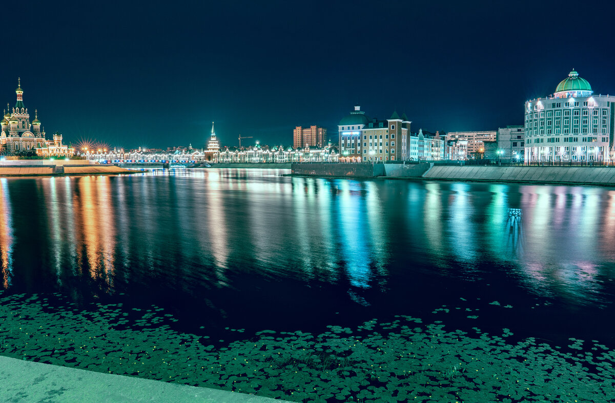 Ночная городская река - Soaring Man Владимир