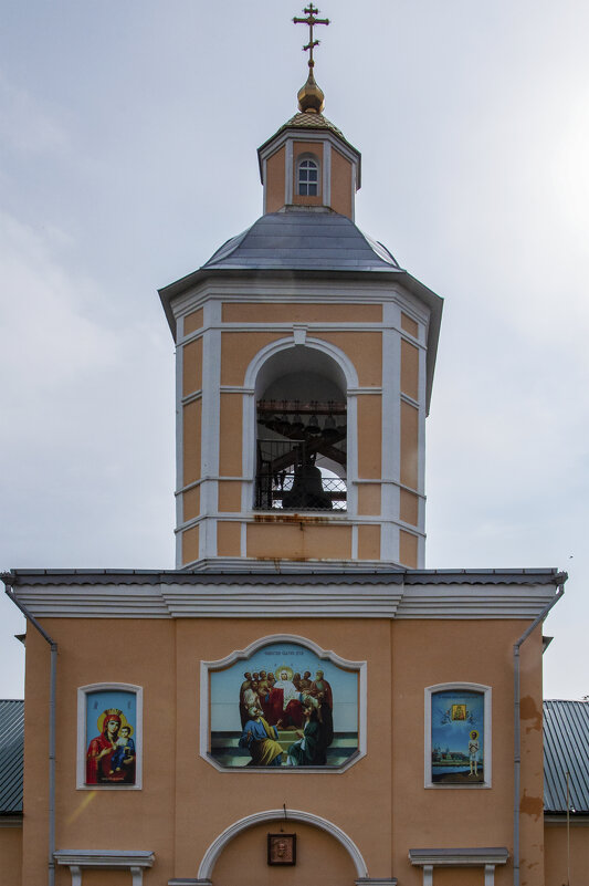 Колокольня в Боровичском Свято-Духовом монастыре - Gen 