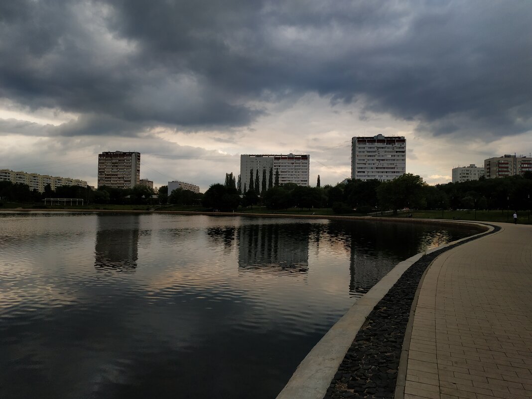 * * * - Андрей Лукьянов