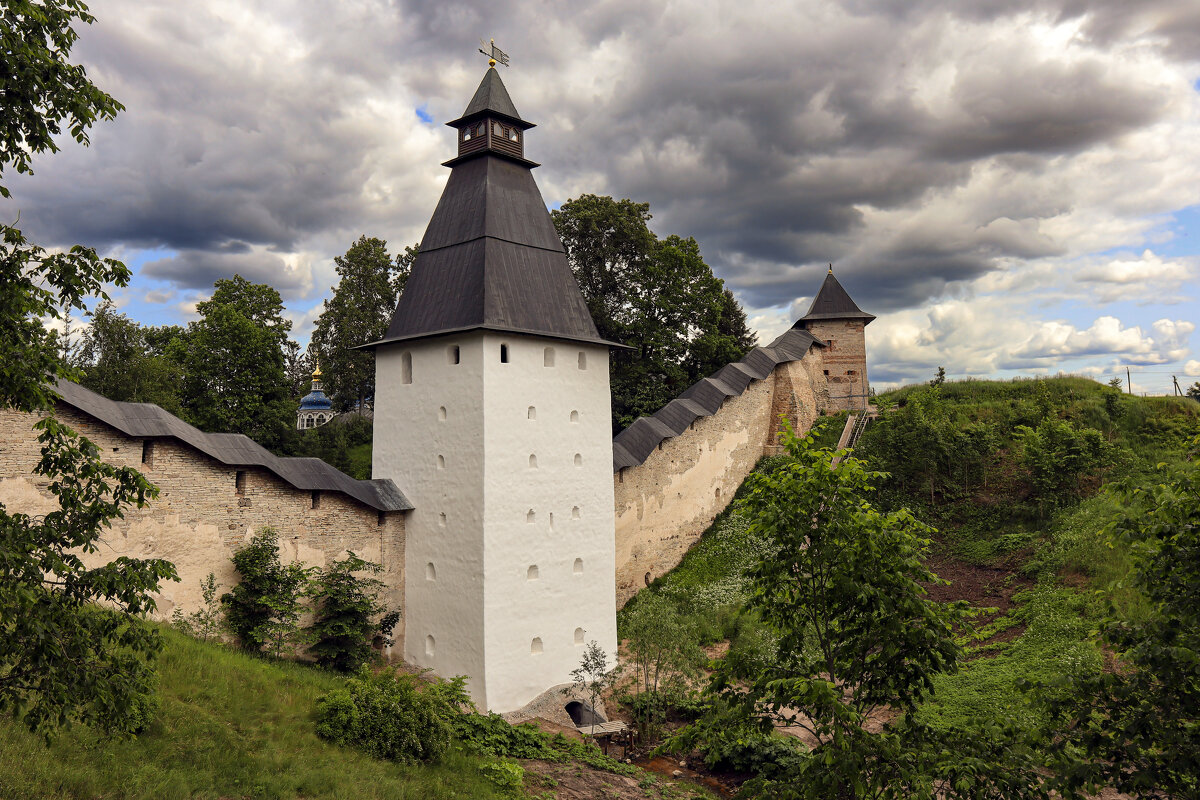Псково-Печерский монастырь - skijumper Иванов