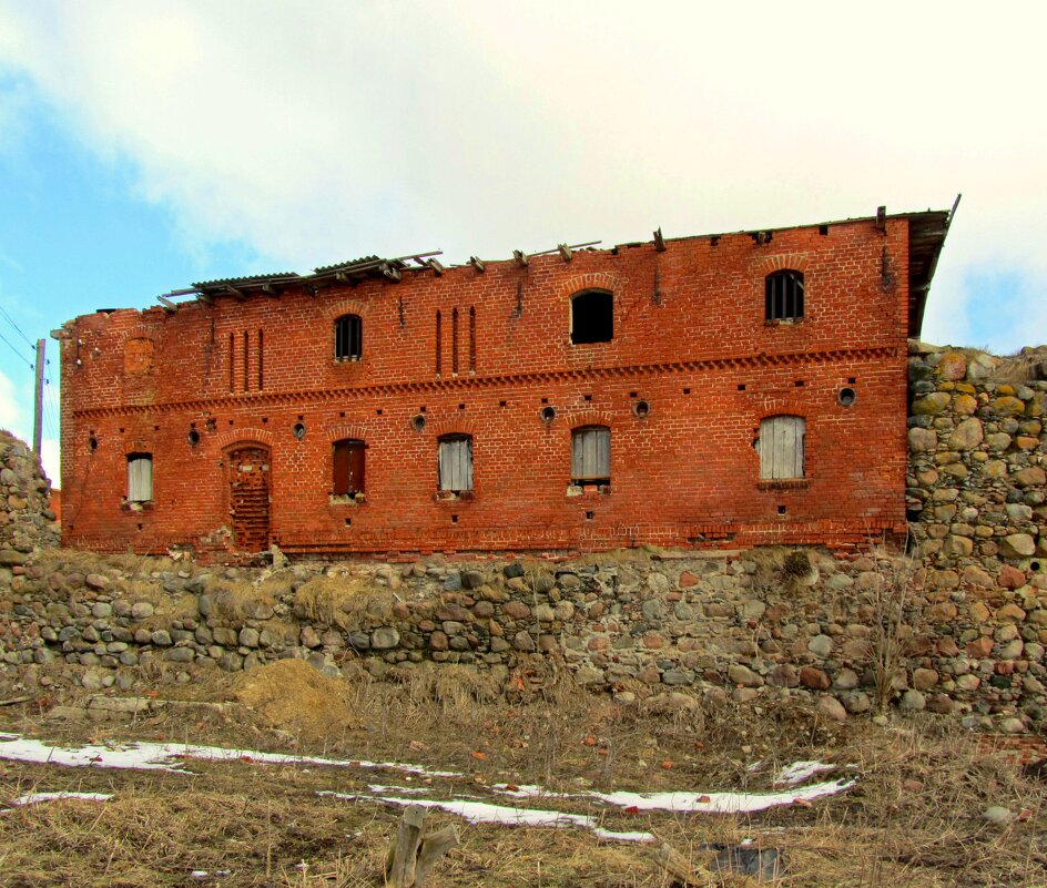 Подсобное строение замка Шаакен - Сергей Карачин Подсобное строение замка Шаакен - Сергей Карачин