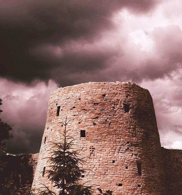 Старинная крепость. - Vladimir Semenchukov Старинная крепость. - Vladimir Semenchukov