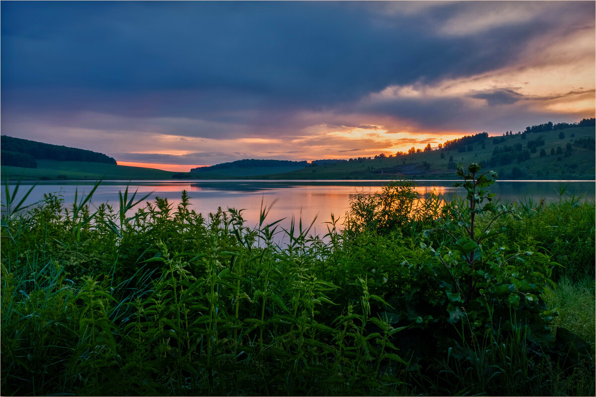 Вечерний пейзаж - Алексей Мезенцев
