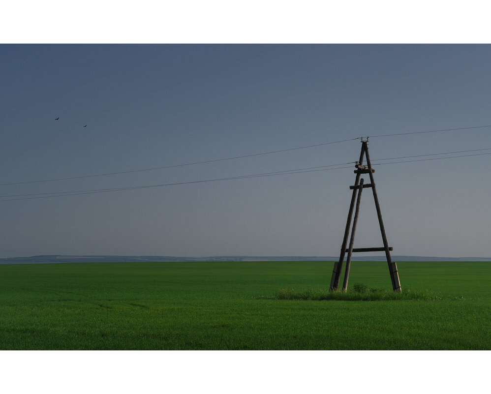 * - Александр Иванов