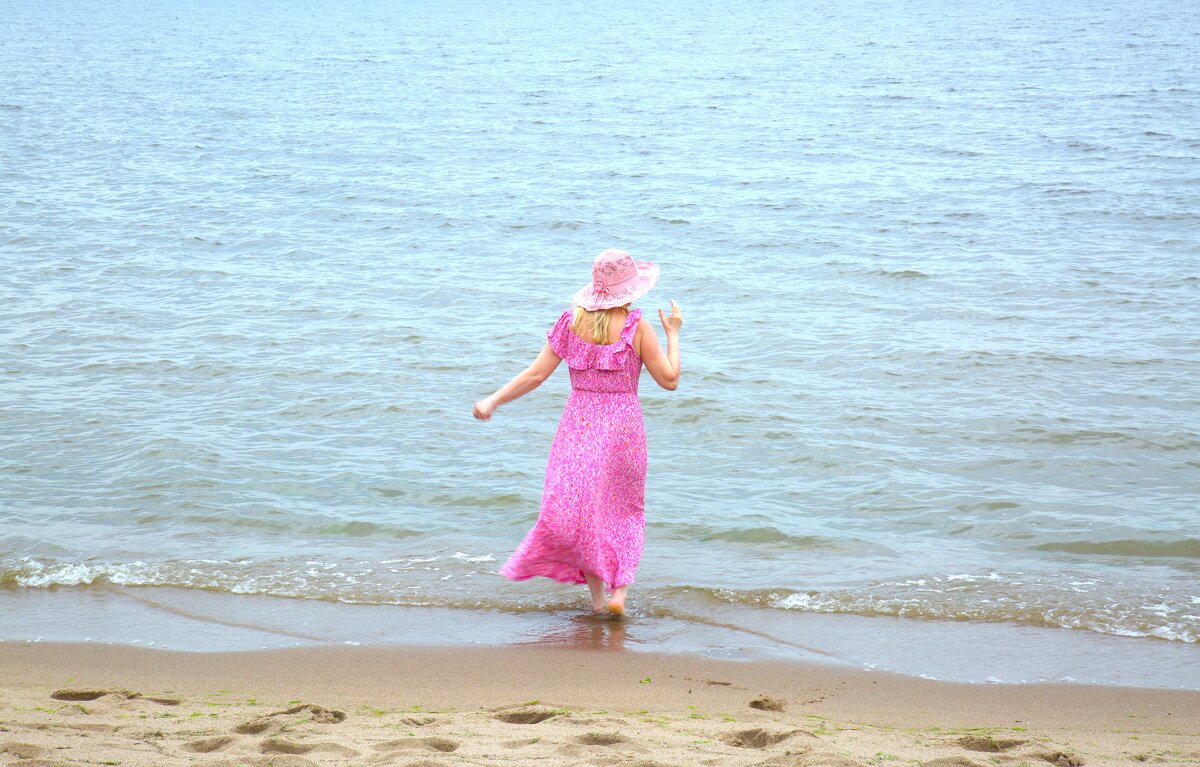 Игра с волнами - Танзиля Завьялова