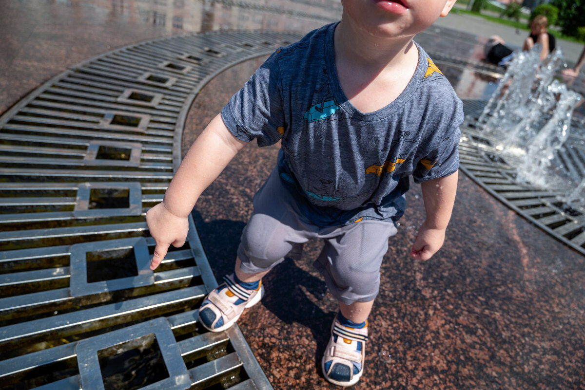 *** - Валерий Михмель 