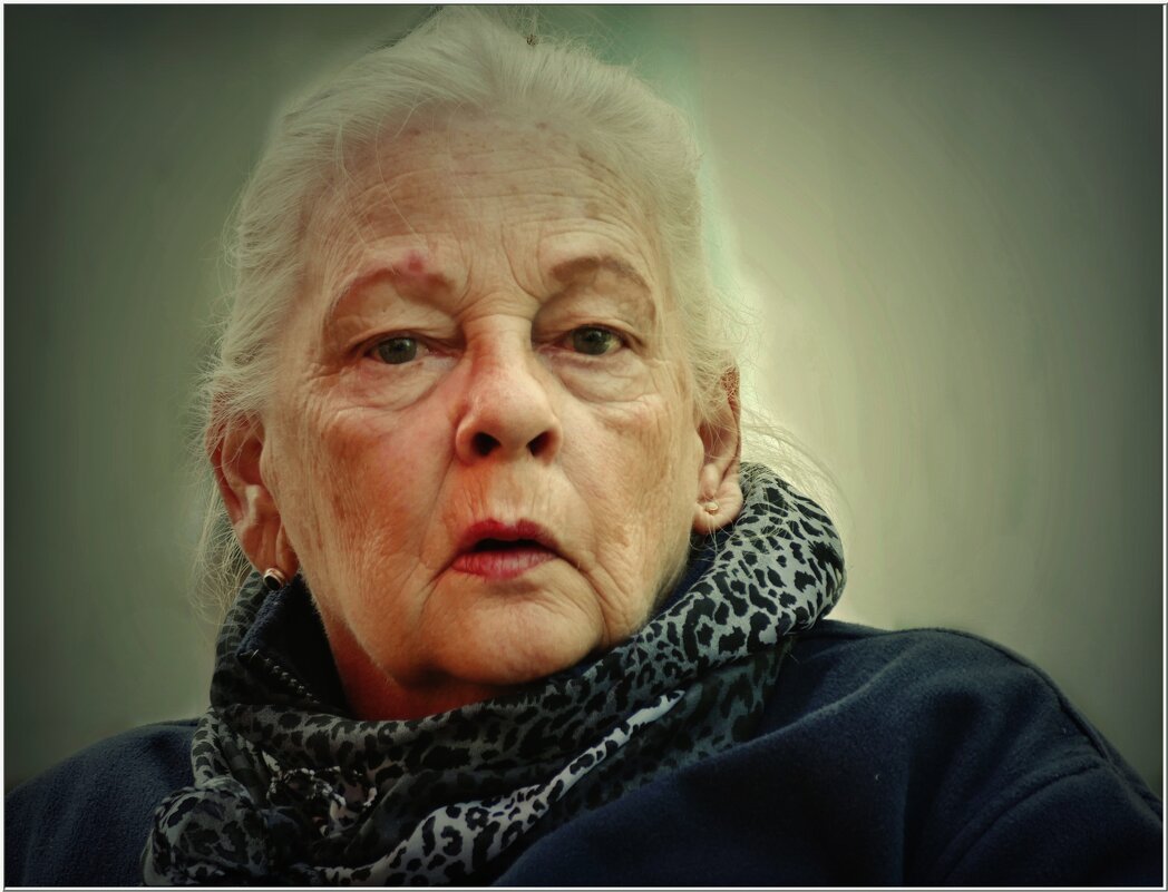 ЕСТЬ В ВОЗРАСТЕ ЛЮБОМ ХОРОШЕЕ... - Elvira E. 