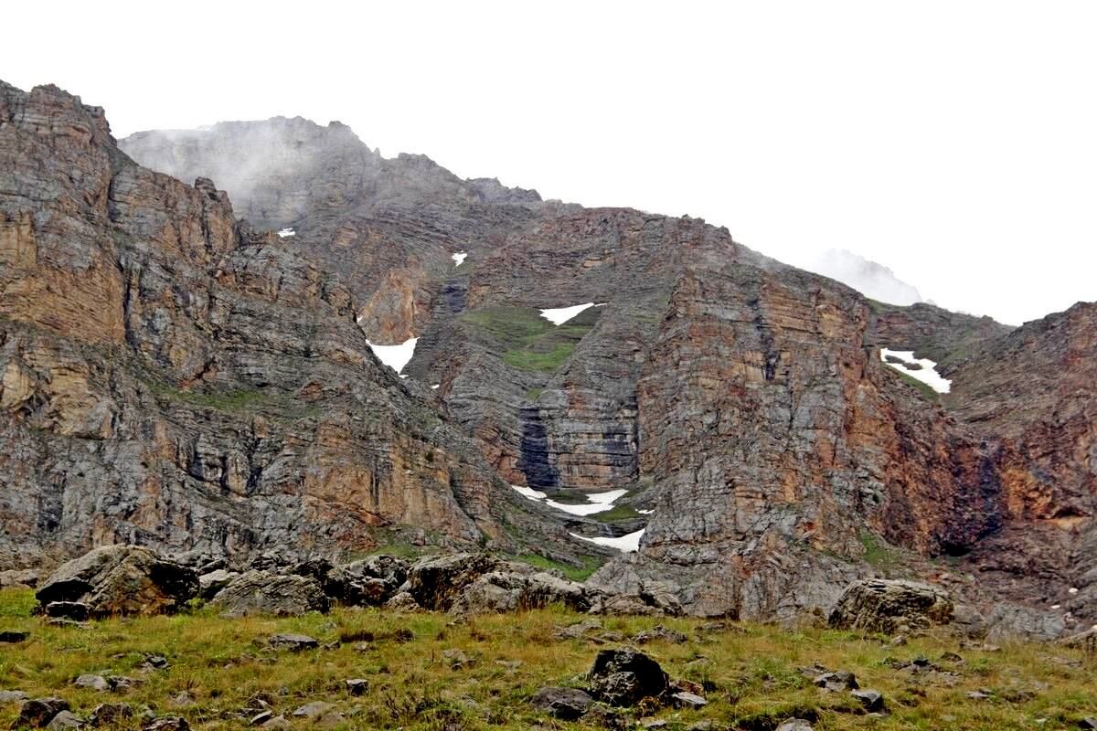 ПО ГОРАМ. - Виктор Осипчук