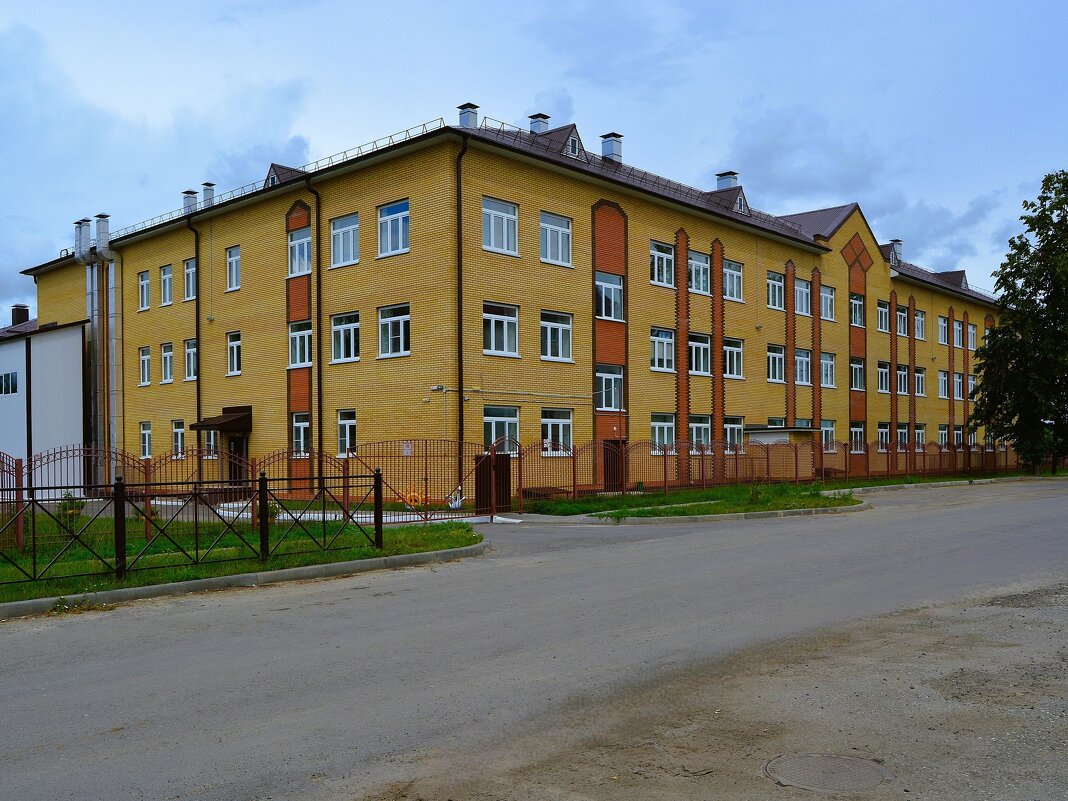 Ядрин. Начальная общеобразовательная школа №1. - Пётр Чернега