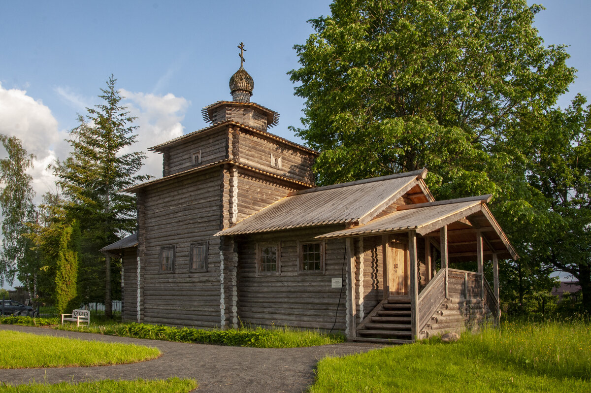 Деревянная церковь - домовая церковь Суворовых - Gen 