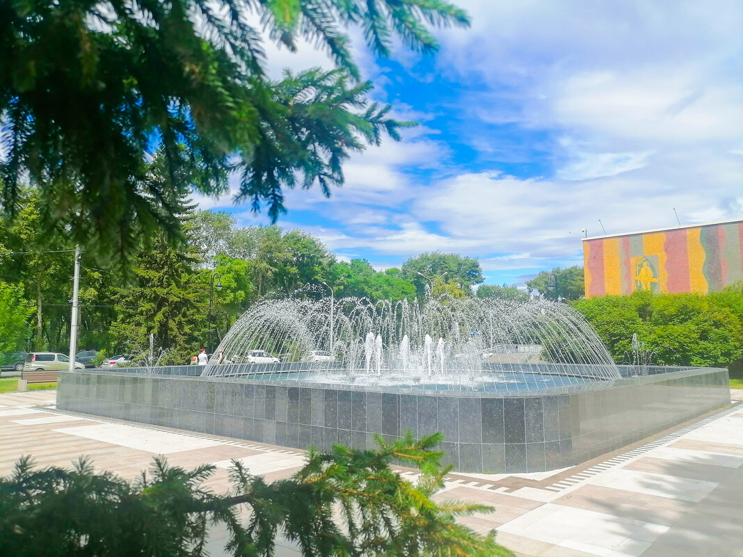 Городской фонтан - юрий Амосов