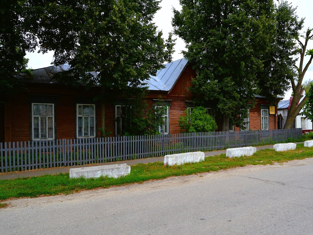 Ядрин. Здание воинского присутствия (участок оповещения). - Пётр Чернега Ядрин. Здание воинского присутствия (участок оповещения). - Пётр Чернега