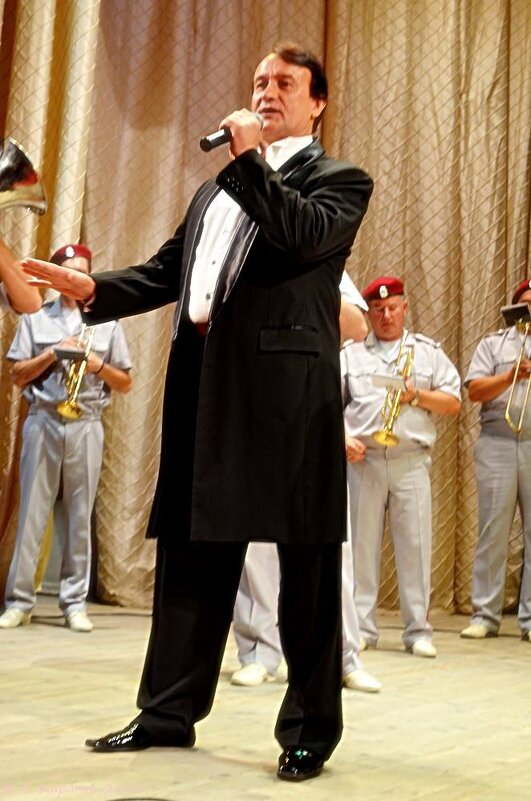 Іван соліст філармонії - Степан Карачко