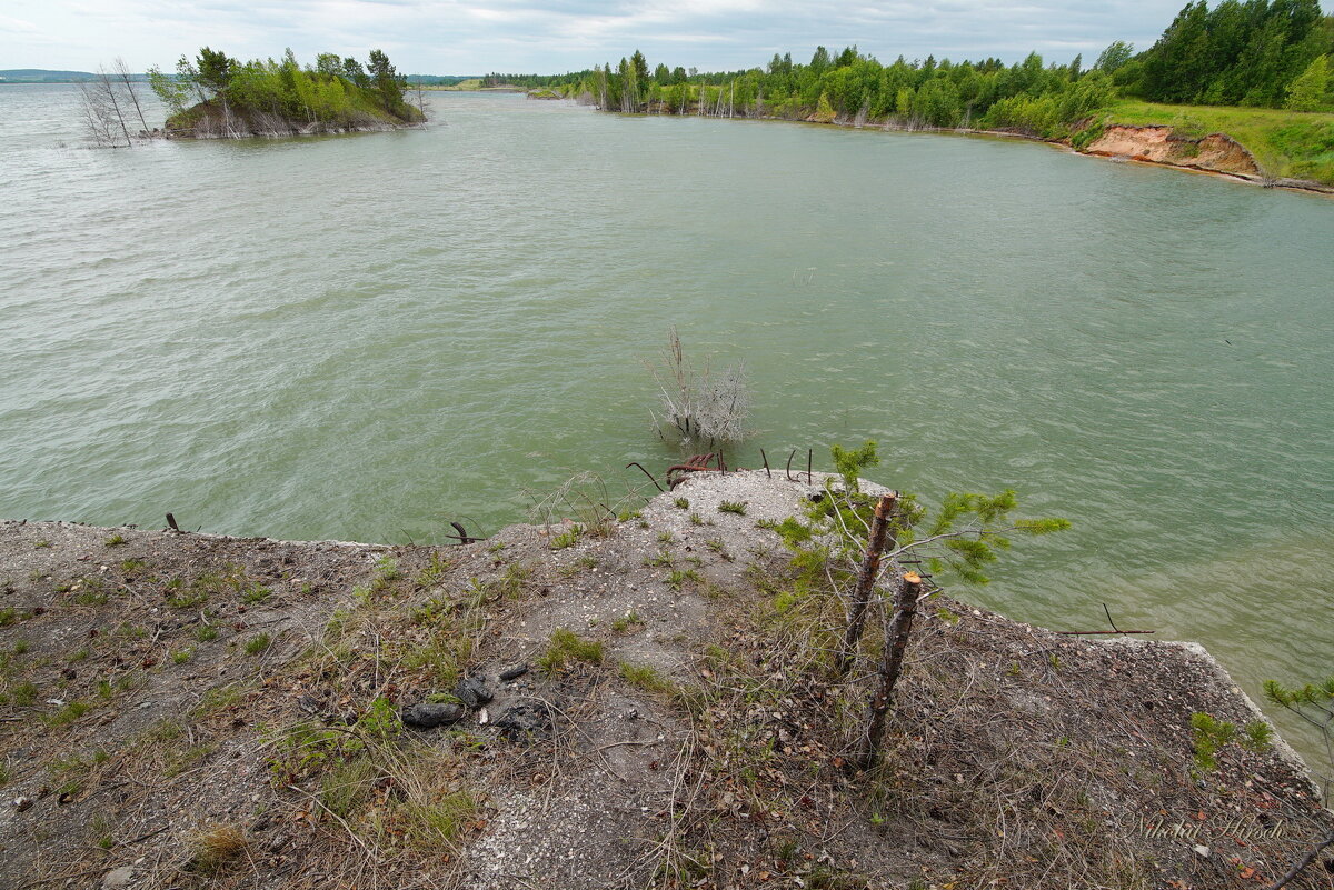 На бывшем разрезе... - Николай Гирш