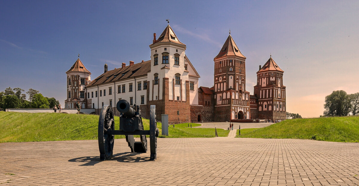 Мирский замок - skijumper Иванов