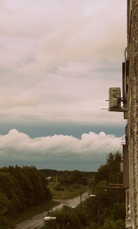 Облако, промчавшееся со скоростью электрички - Елена Минина Облако, промчавшееся со скоростью электрички - Елена Минина